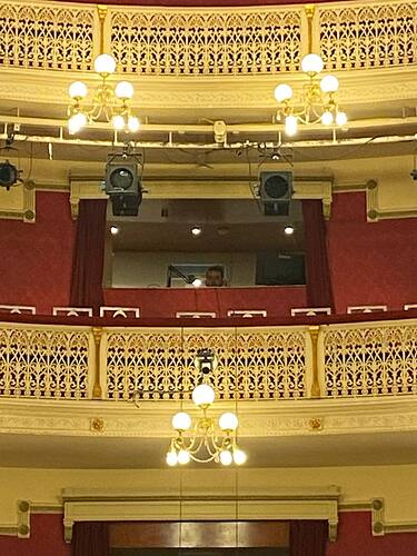 photo_2025-11-14_13-40-30