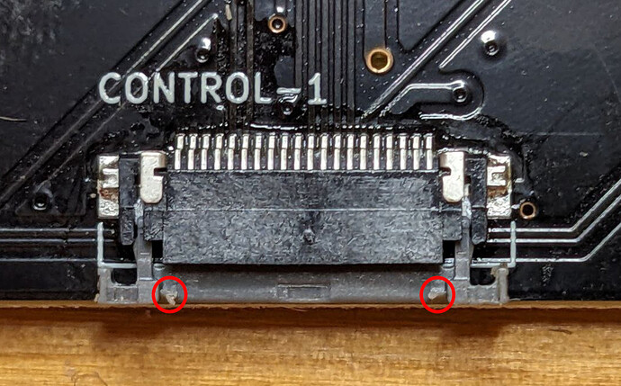 FPC-issue_plastic_bumps_redcircles