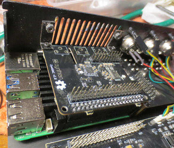 v4-rpi5-int-adac-persp